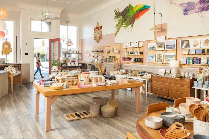 Home/Work Gift Shop 2
