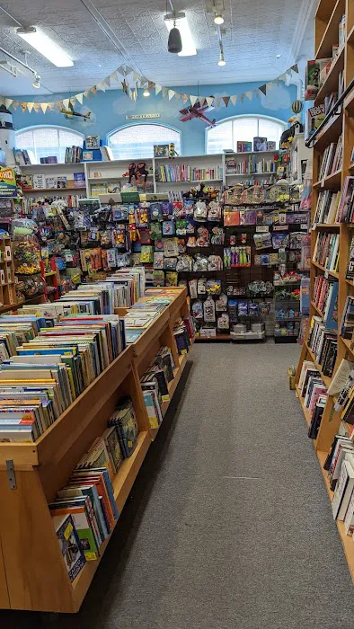 Sherman's Maine Coast Book Shop Portland 4