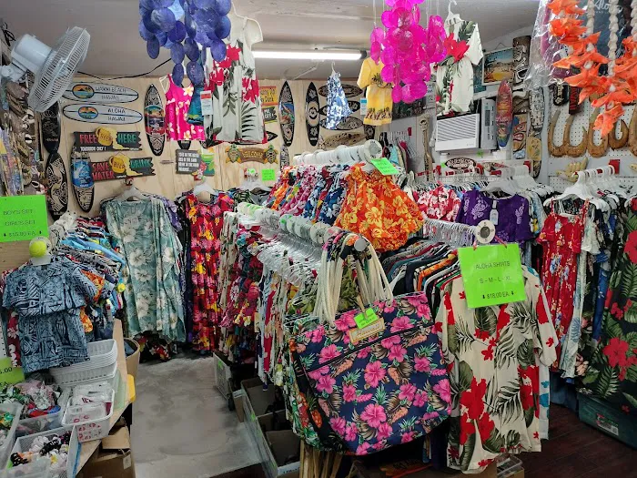 DKTL Gift shop 7