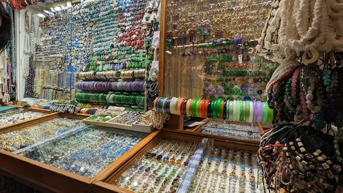 Gift shop Alley 4