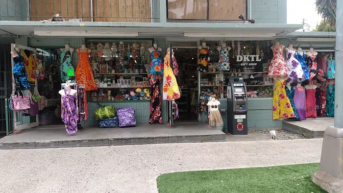 Hawaii gift shop 0