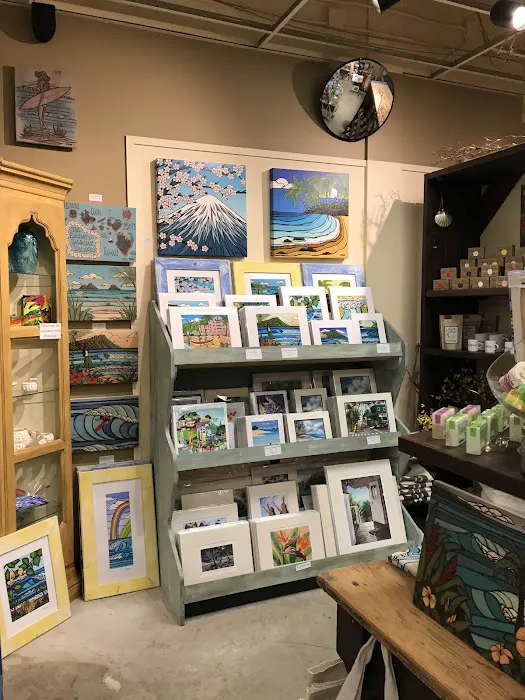 Magnolia Boutique & Gallery 7
