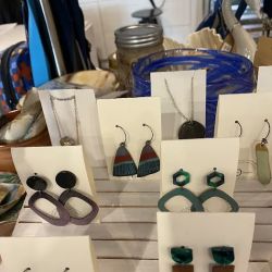 Paper and Clay Pottery Studio & Gallery Gift Shop ico