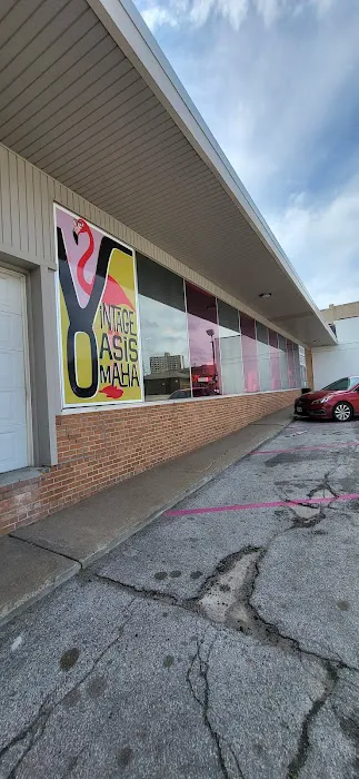 Vintage Oasis Omaha 0