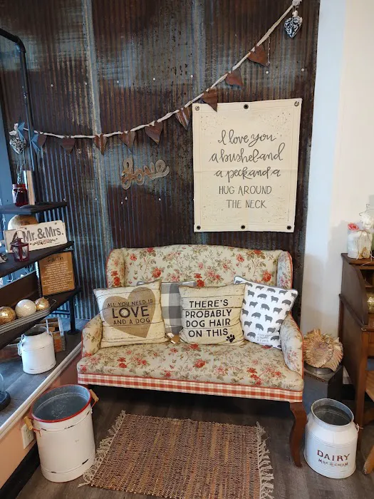 Central Perch Vintage & Modern Market 4
