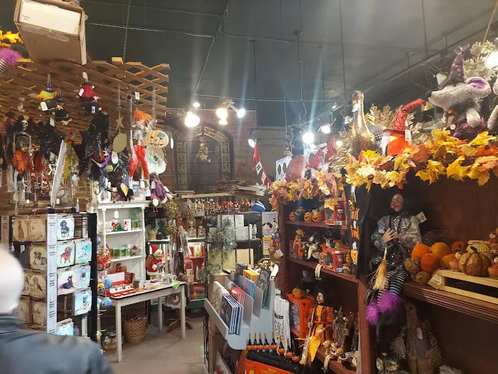 Tannenbaum Christmas Shop 0
