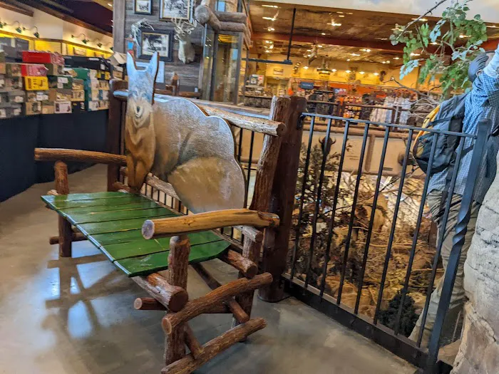 Bass Pro Shops 4