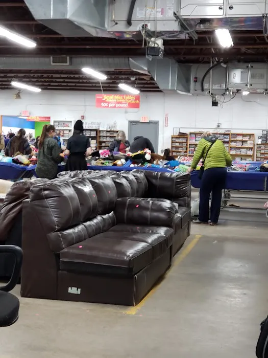 St. Vincent de Paul Dig & Save Outlet 7