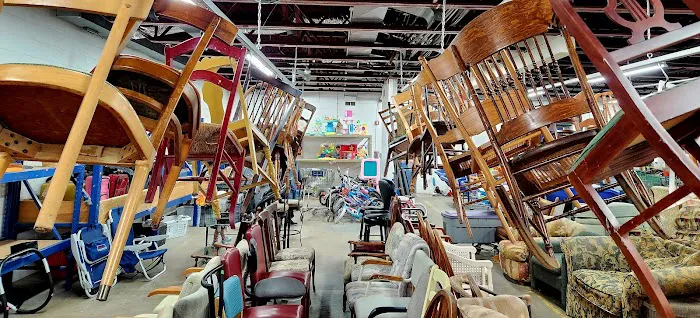 St. Vincent de Paul Dig & Save Outlet 9