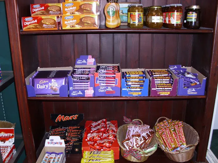 Edinburgh Castle Scottish Imports 8