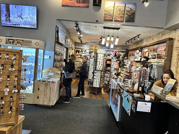 Salt Lake Souvenir & Gift 6