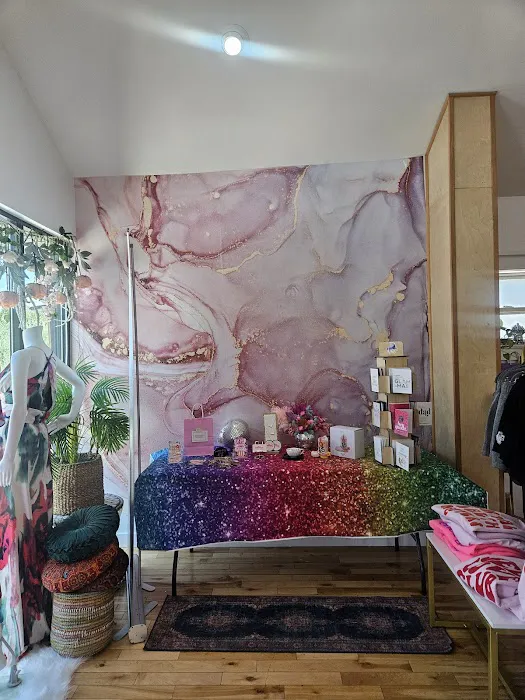 Annata Collective 3