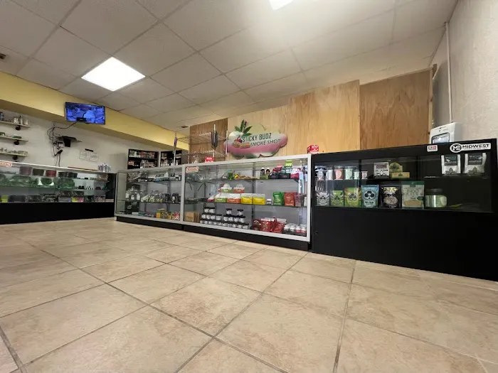 Sticky Budz Smoke Shop 4