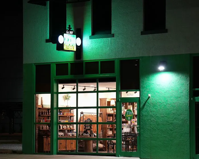 Tin Lizzie's 9