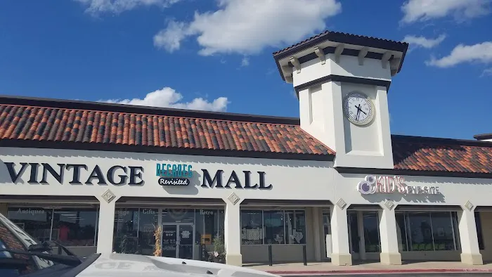 Antique Store: Decades Revisited, a Vintage Mall 3