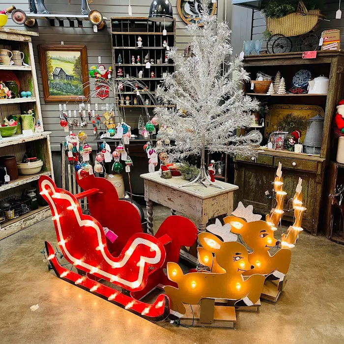 Antique Store: Decades Revisited, a Vintage Mall 6