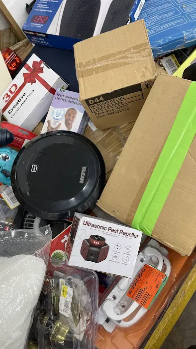 Rainbum Liquidation & Bin Store 9
