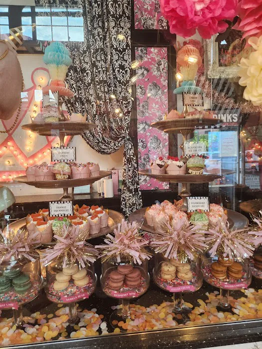 Pinkitzel Candy & Cupcakes Bricktown 9