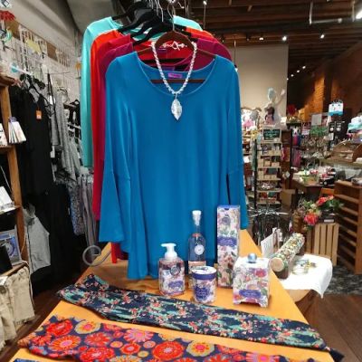 Jen's Place Boutique & Gift Shop