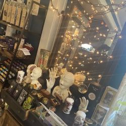 La Vie Boheme Apothecary & Curiosity Shoppe ico
