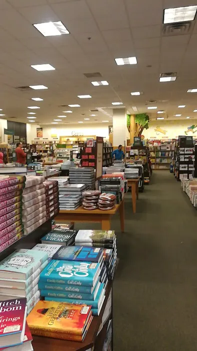Barnes & Noble 1
