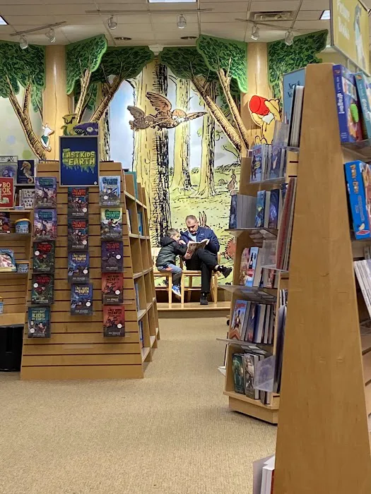 Barnes & Noble 8