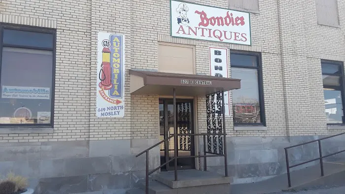 Bondie's Old Town Antique Mall 9