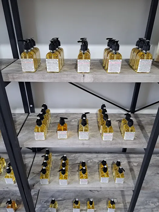 Dani's Handmade Bath & Body Boutique 0