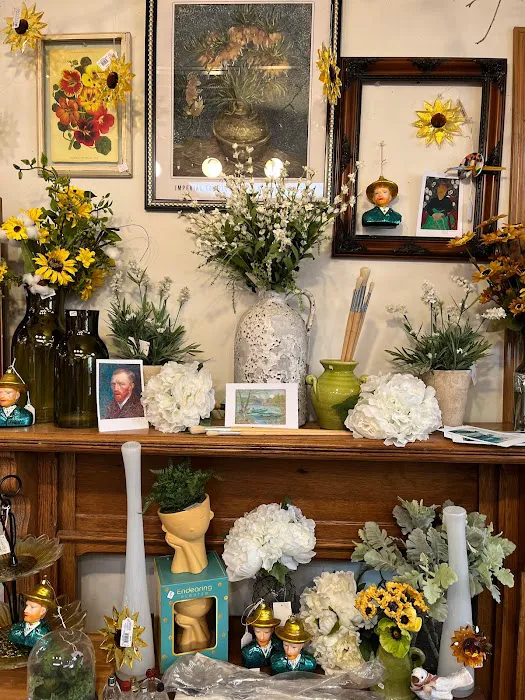 Chateau Gifts & Flower Preservation 7