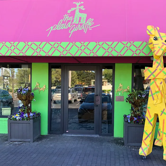 Plaid Giraffe 0