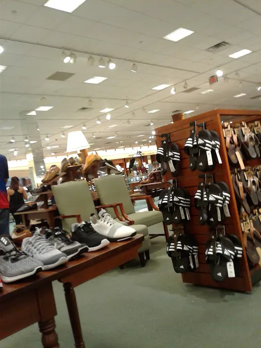 Von Maur 7