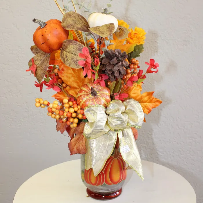 Bellas Flowers, Gifts, & Home Decor 9