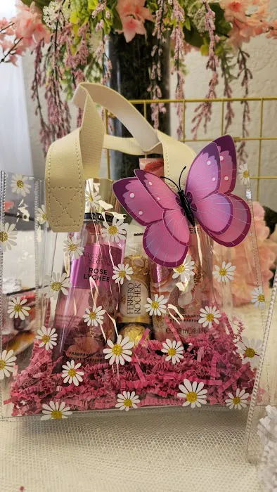Bellas Flowers, Gifts, & Home Decor 3