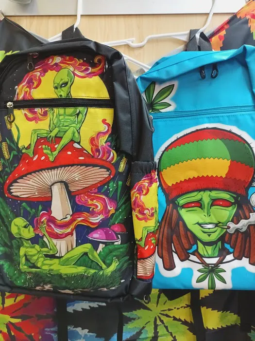 Misfits smoke shop 5