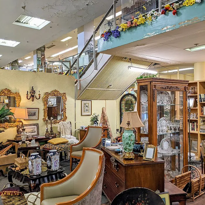 Eastbrook Flea Market and Antique Mall 9
