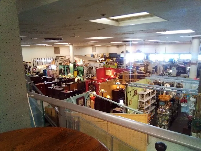 Eastbrook Flea Market and Antique Mall 6