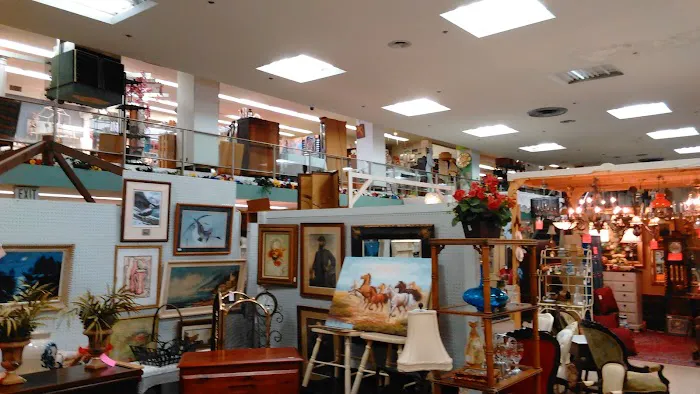 Eastbrook Flea Market and Antique Mall 5