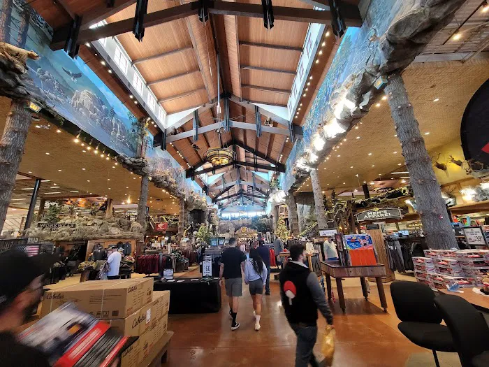 Bass Pro Shops 5