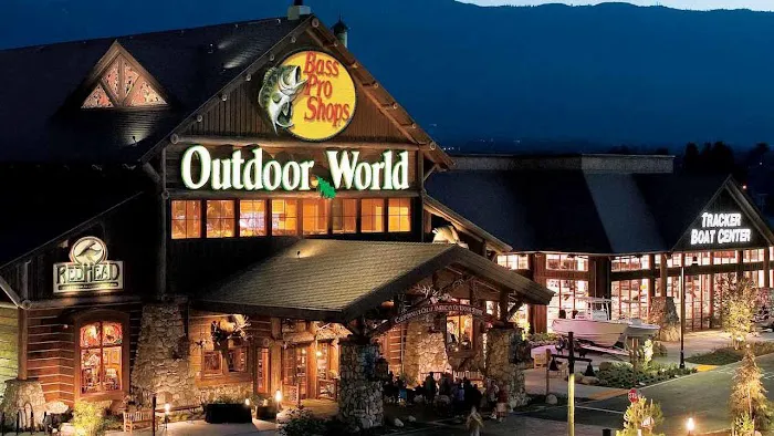 Bass Pro Shops 0