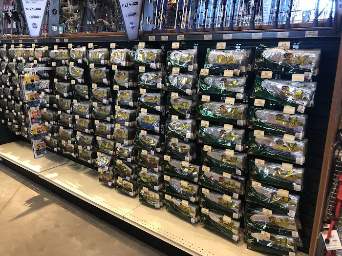 Bass Pro Shops 4