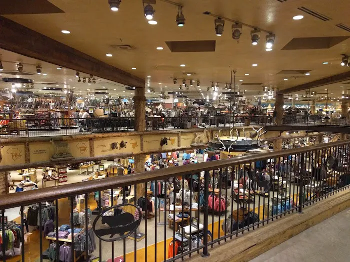 Bass Pro Shops 5