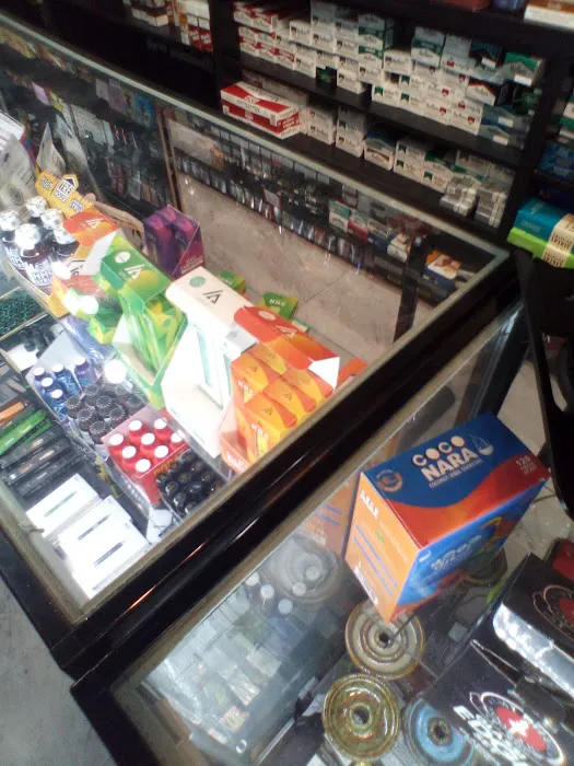 Puff Vegas Smoke & Vape Shop 3