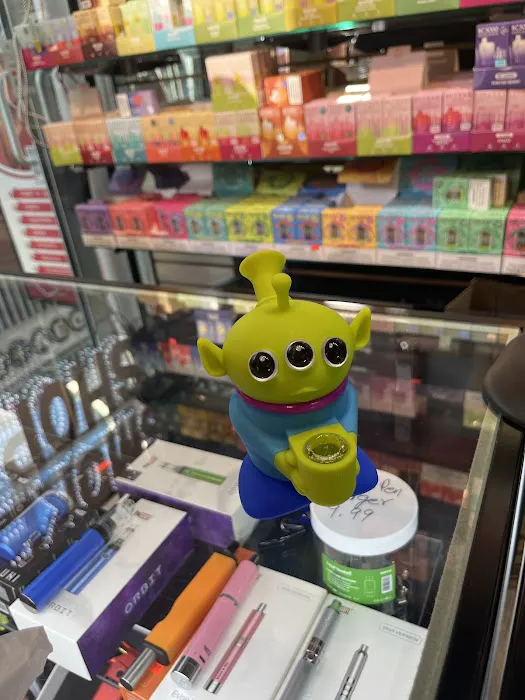 Puff Vegas Smoke & Vape Shop 1