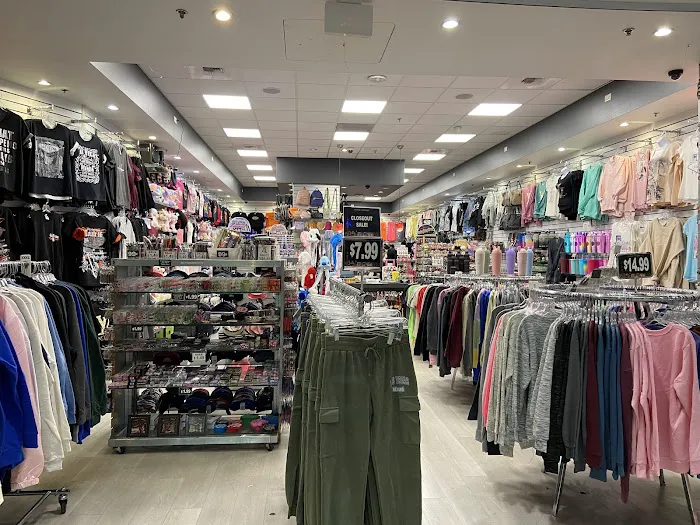 Viva Vegas Gifts - Miracle Mile 8