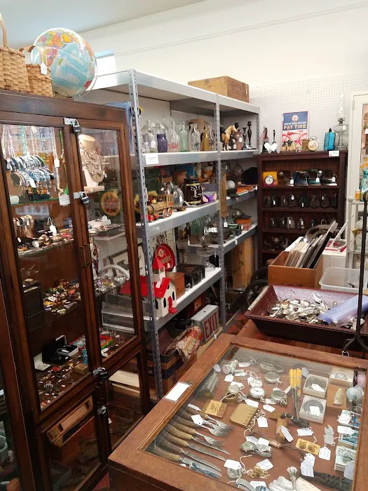 South Charleston Antique Mall 0