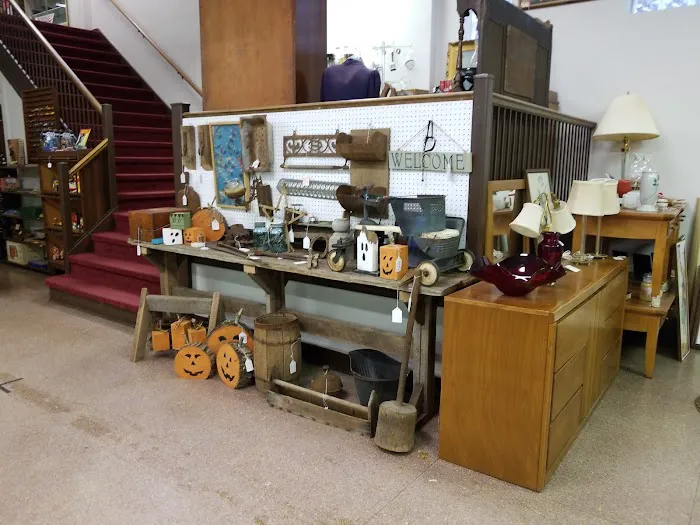 South Charleston Antique Mall 6