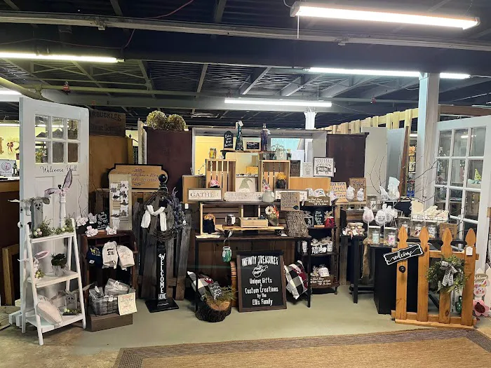Eclectic Goods Market 8