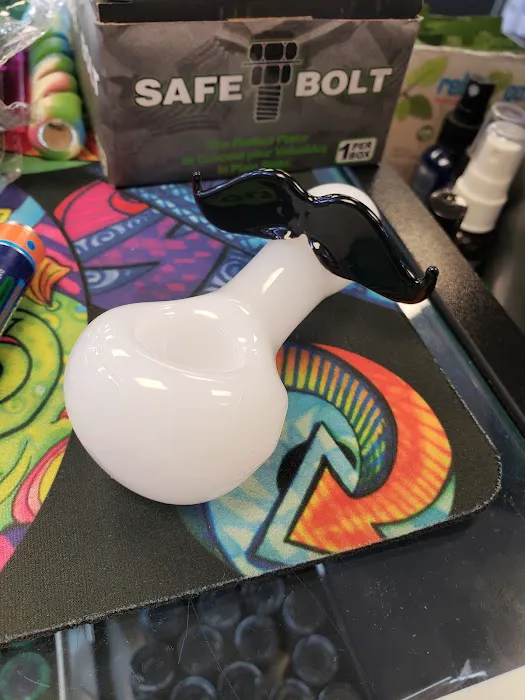 I Smoke 1 Smoke Shop 8