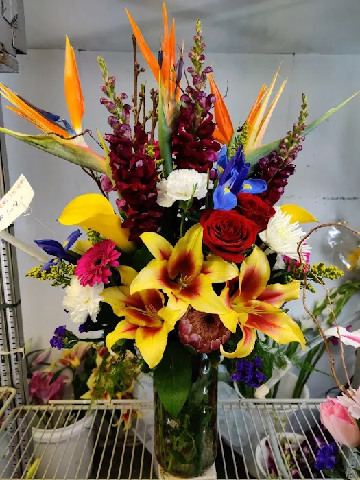 Heaven Scent Flowers & Gifts 0