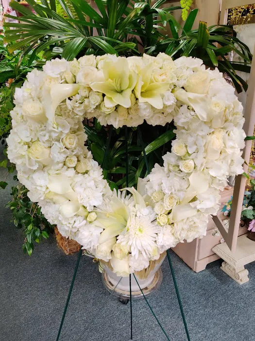 Heaven Scent Flowers & Gifts 7